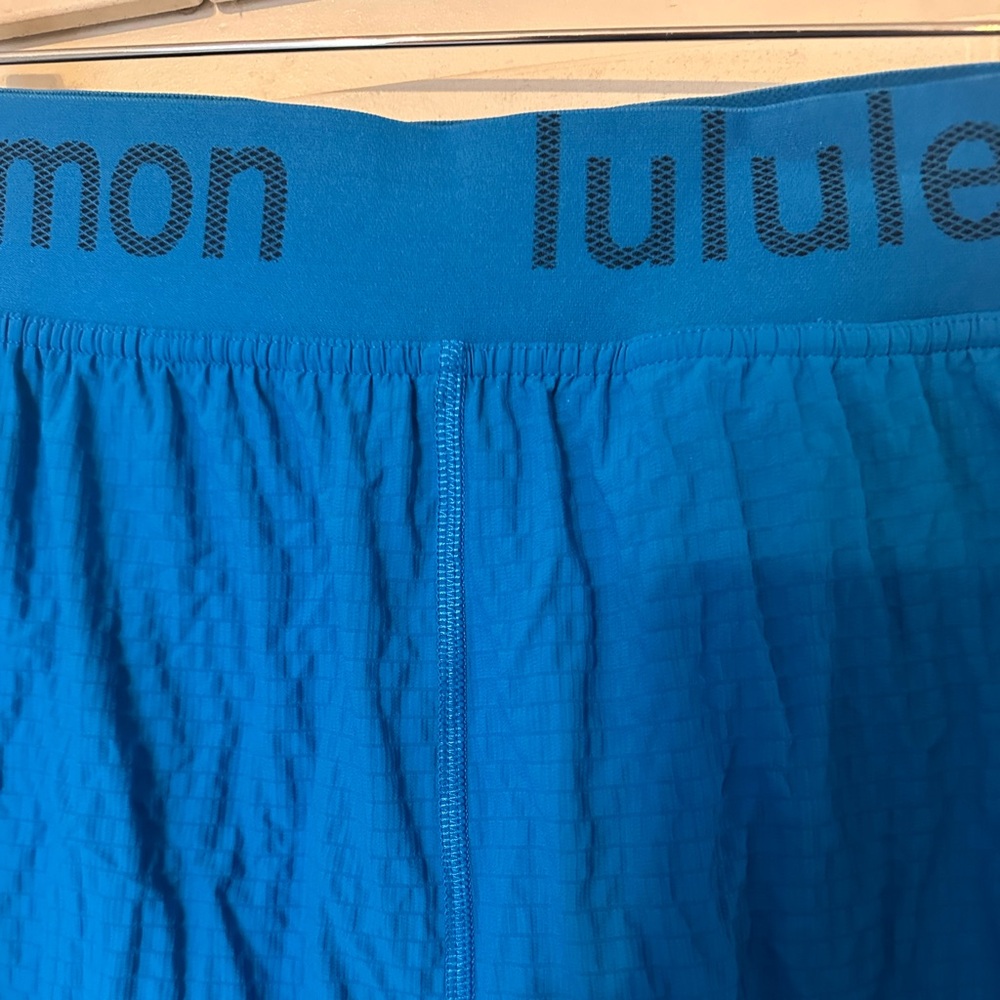 LULULEMON Logo Waistband High-Rise Training Short Poolside - Picture 14 of 14